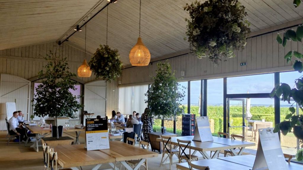 explorer-labs-emp-program-strategy-and-growth-innovation-business-design Explorer Labs Services Innovation Strategy Sprint Managing Directors SME's EMP Programme Strategy & Growth